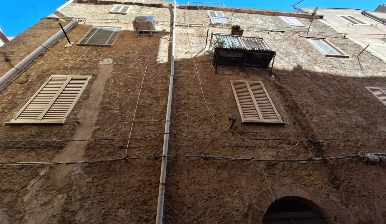I RIFLESSI SUI TETTI (11)
