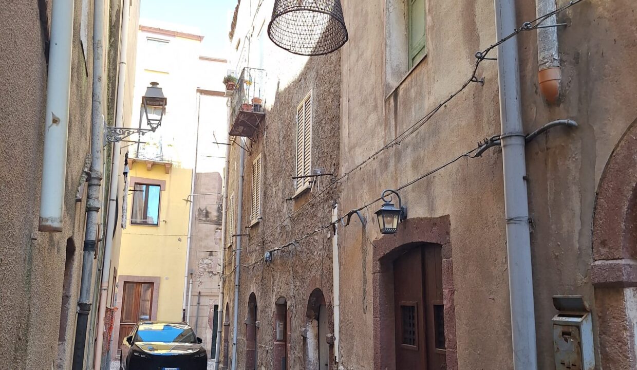 I RIFLESSI SUI TETTI (4)