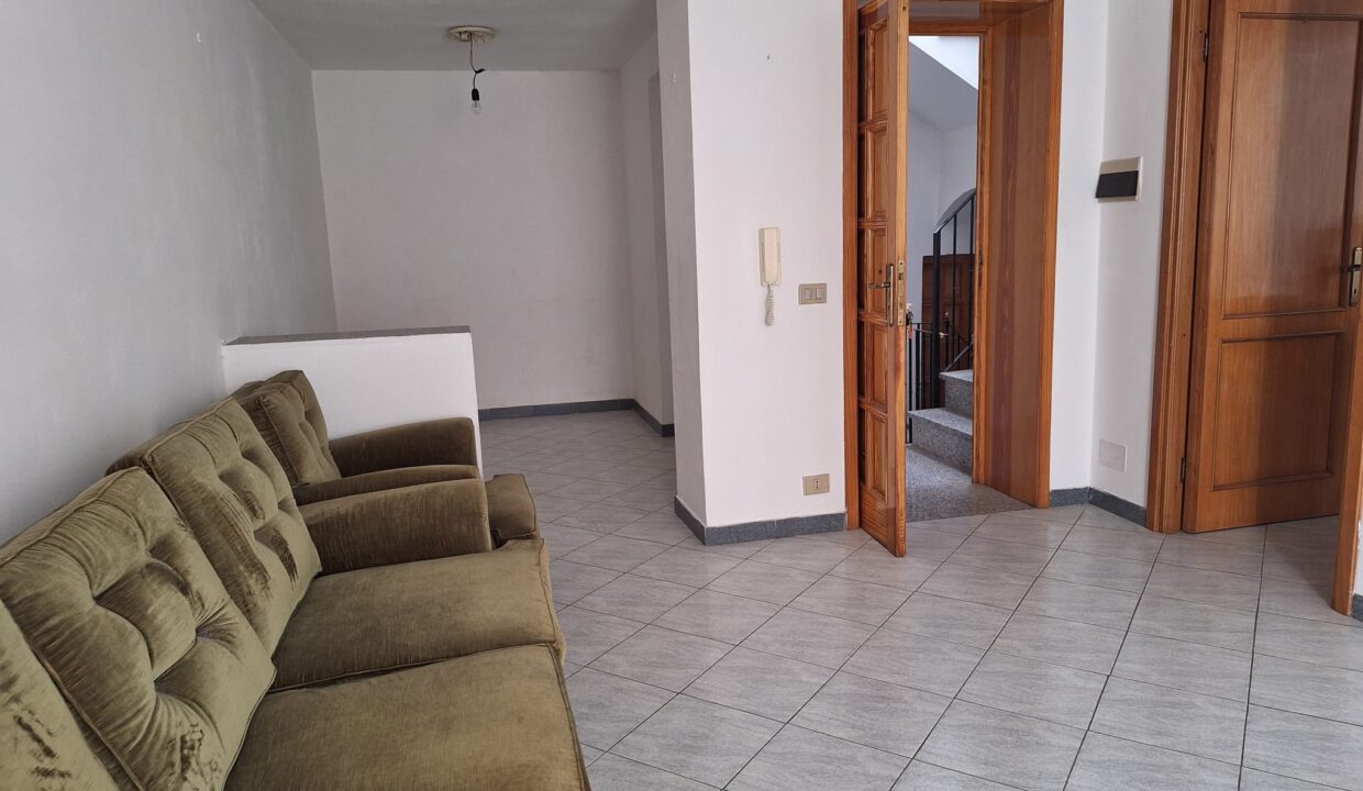I RIFLESSI SUI TETTI (83)