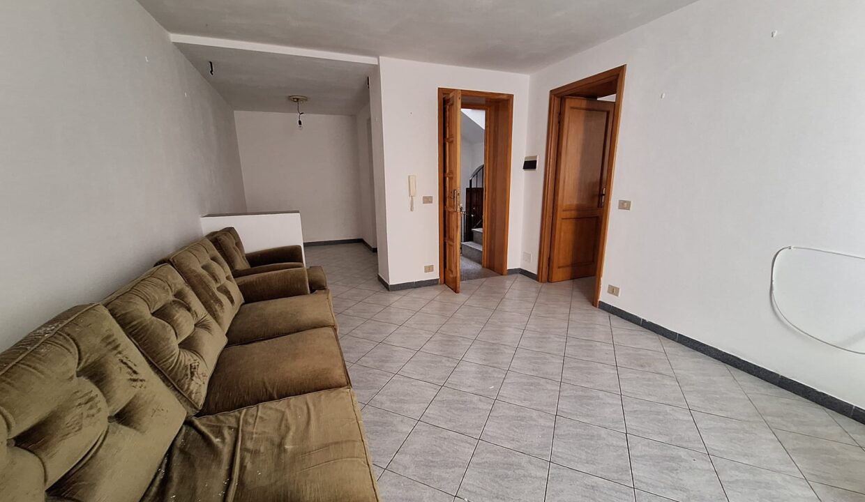 I RIFLESSI SUI TETTI (87)